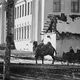 Фото ЦГА КФФД КР. Юго-западный угол улиц Усенбаева и Московской, 1941 год